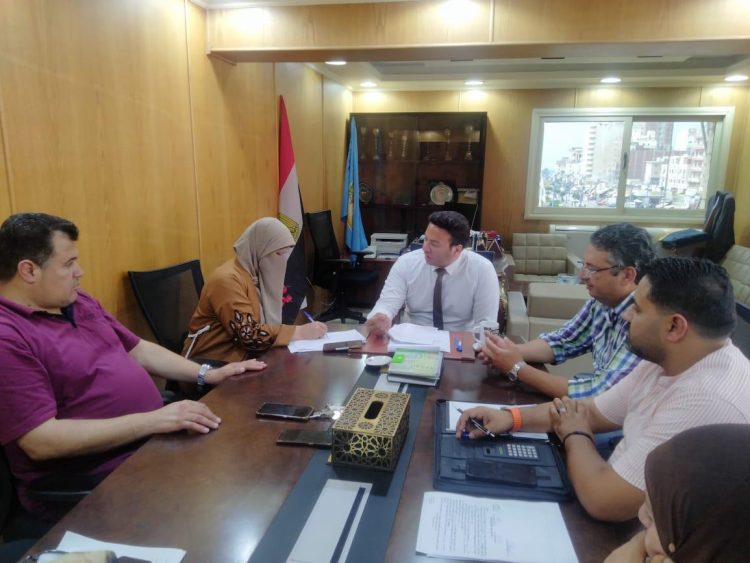 وكيل وزارة الصحة يعقد عدة اجتماعات نقاشية و تفاعلية لتدبير إحتياجات المنشآت الصحية قبل بدء خطة المرور الشامله المكبرة .