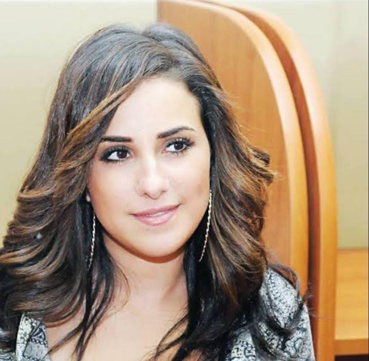 شيرى عادل: السوشيال ميديا هامة للفنان.. وبستفيد من النقد عليها
