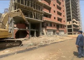 محافظ أسيوط: إزالة 33 حالة تعدي على أملاك دولة تابعة للري وأراضي زراعية ضمن المرحلة الثالثة من الموجة الـ 23