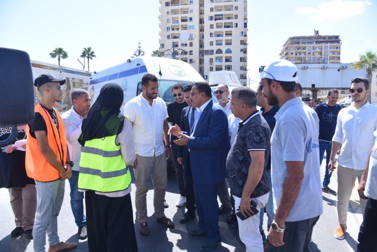 استعداداً لإنطلاق مبادرة الرئيس عبد الفتاح السيسى " بداية جديدة لبناء الإنسان " 1 استعداداً لإنطلاق مبادرة الرئيس عبد الفتاح السيسى ” بداية جديدة لبناء الإنسان “