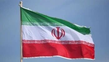 واشنطن توسع عقوباتها على قطاعى النفط والبتروكيماويات الإيرانيين