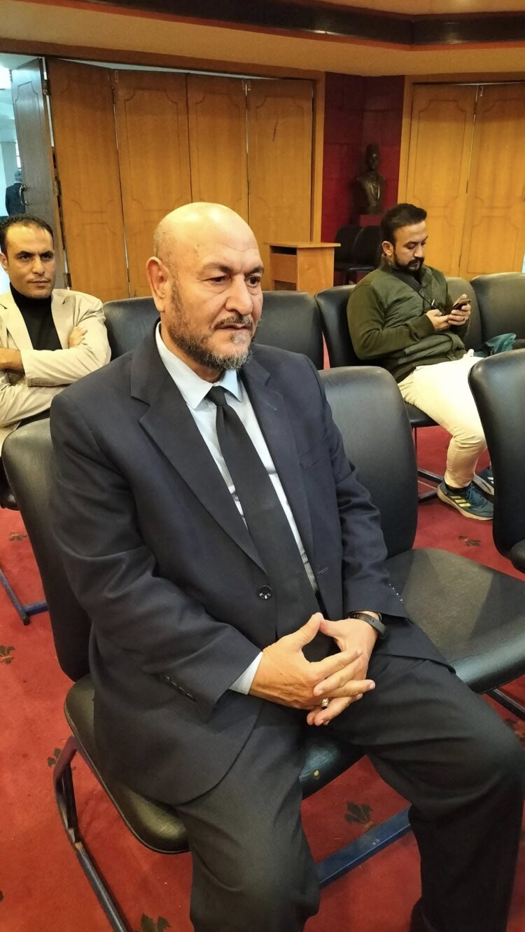 محمود الشاذلى يكتب : رسائل هامه للحكومه والمجتمع فى ختام مؤتمر الصحفيين . 1 محمود الشاذلى يكتب : رسائل هامه للحكومه والمجتمع فى ختام مؤتمر الصحفيين .