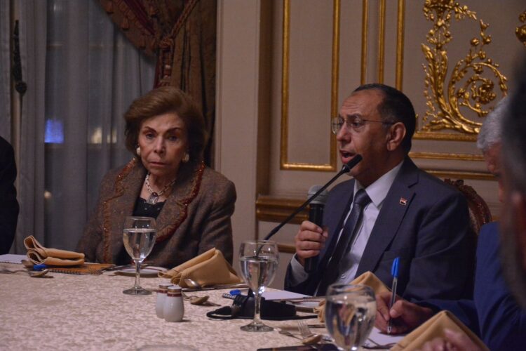 وزير الصناعة اليمني: الرئيس السيسي قائد حكيم ومصر أرض الفرص الكبرى للإستثمار