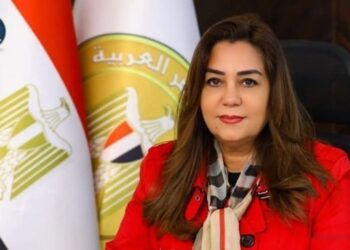 وزيرة التنمية المحلية تقرر إقالة سكرتير عام محافظة سوهاج بعد التحقيق في واقعة المشادة التي حدثت مع نائب محافظ سوهاج 6 وزيرة التنمية المحلية تقرر إقالة سكرتير عام محافظة سوهاج بعد التحقيق في واقعة المشادة التي حدثت مع نائب محافظ سوهاج