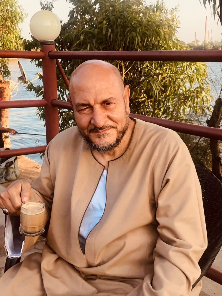 محمود الشاذلى يكتب : فضفة العيد .. تنشد الأخلاق من بين ثنايا الإنتخابات . 1 محمود الشاذلى يكتب : حــقا .. عظيمه هى مصر إنطلاقا من الصناعات الصغيره والعملاقه .