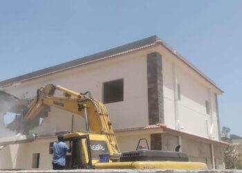 الإسكان تنفيذ حملات ازالة لتعديات ومخالفات بناء بالساحل الشمالي الغربي 11 الإسكان تنفيذ حملات ازالة لتعديات ومخالفات بناء بالساحل الشمالي الغربي