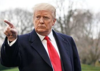 ترامب يتوعد إيران أي هجوم على أمريكا سيقابل برد ساحق وغير مسبوق 10  نائب رئيس مجلس الأمن الروسي يهدد ترامب بحرب عالمية ثالثة