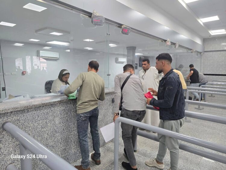 وزارة العمل توثق عقود عمل للشباب بالخارج 1 وزارة العمل توثق عقود عمل للشباب بالخارج