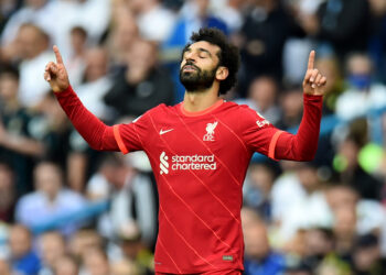 الكرة الذهبية للنجم الاثتثنائي محمد صلاح 9 الكرة الذهبية للنجم الاثتثنائي محمد صلاح