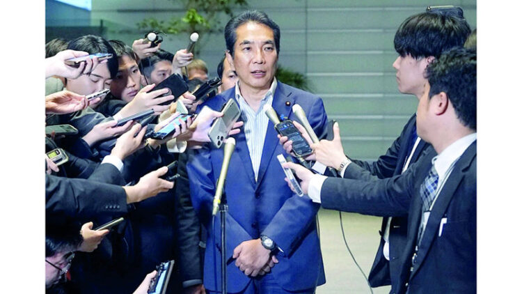 نكته تطيح بوزير من مكتبه