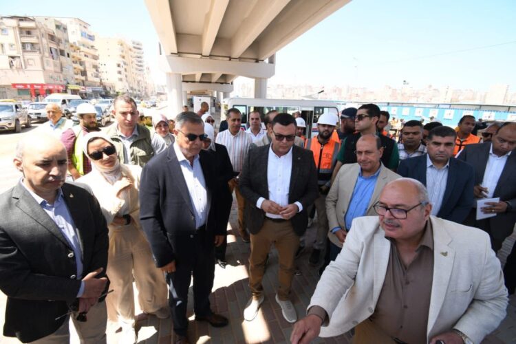 وزير الإسكان محافظة الإسكندرية يتفقدان مشروعات محور السادات 1 وزير الإسكان محافظة الإسكندرية يتفقدان مشروعات محور السادات