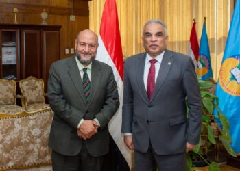 محمود الشاذلى يكتب : نعـــم .. بناء الإنسان هو أساس بناء الأوطان .