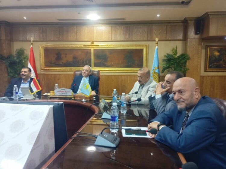 محمود الشاذلى يكتب : ساعات ثلاث عمقت لحوار رائع بين الصحفيين ومحافظ الغربيه .