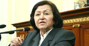 الدكتوره منى إبراهيم صالح سكرتير عام مساعد محافظة الغربيه ألف مبروك . 3 300px Amalothman