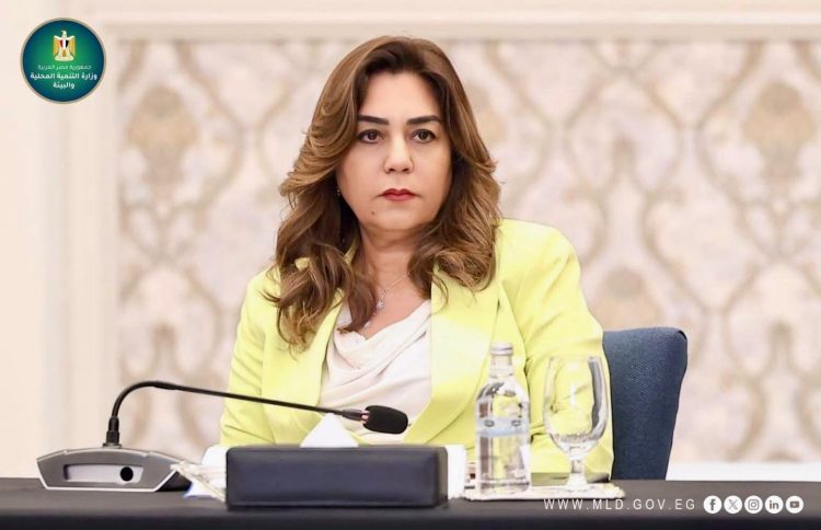 وزيرة التنمية المحلية والبيئة تشدد : لا لقطع الأشجار .. وإجراءات قانونية ضد المتعدين 1 وزيرة التنمية المحلية والبيئة تشدد : لا لقطع الأشجار .. وإجراءات قانونية ضد المتعدين