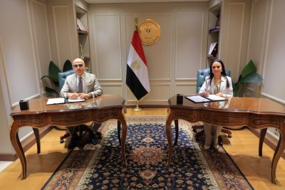 وزيرة التضامن الاجتماعي ورئيس جامعة عين شمس يوقعان بروتوكول تعاون لتدشين الدبلوم المهني للإرشاد والدعم النفسي للأطفال والمراهقين 3 IMG 20260909 WA0018 1