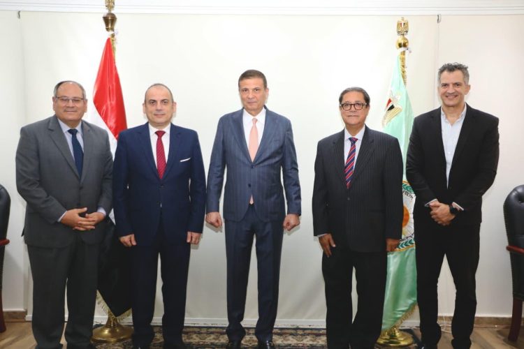 لبحث تعزيز التعاون في البحوث الزراعية والتكيف مع التغيرات المناخية وزير الزراعة يستقبل المدير العام الجديد لـ "إيكاردا" 1 لبحث تعزيز التعاون في البحوث الزراعية والتكيف مع التغيرات المناخية وزير الزراعة يستقبل المدير العام الجديد لـ “إيكاردا”