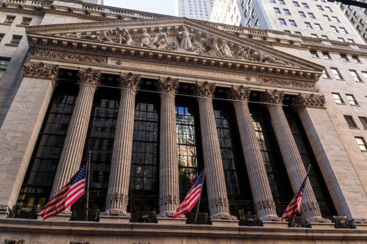 الذكاء الاصطناعي يعيد المستثمرين إلى الأسهم العالمية بتدفقات أسبوعية ضخمة 1 الذكاء الاصطناعي يعيد المستثمرين إلى الأسهم العالمية بتدفقات أسبوعية ضخمة