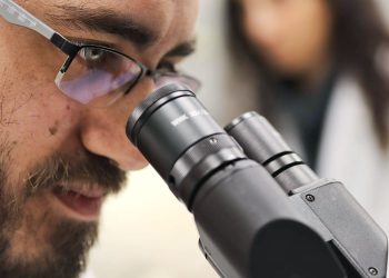فعالية سباق الحيوانات المنوية في هونغ كونغ تثير الجدل حول خصوبة الرجال 5 فعالية سباق الحيوانات المنوية في هونغ كونغ تثير الجدل حول خصوبة الرجال