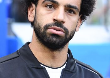 ساويرس يعلّق بـ3 كلمات على تدوينة إبراهيم عيسى بشأن محمد صلاح