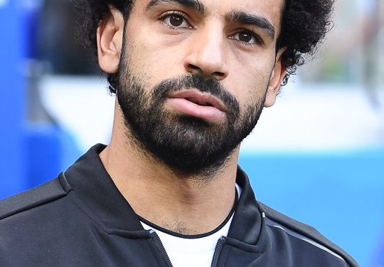 ساويرس يعلّق بـ3 كلمات على تدوينة إبراهيم عيسى بشأن محمد صلاح