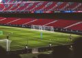 برشلونة يقود أنتوني غوردون نحو آفاق جديدة في مسيرته الكروية