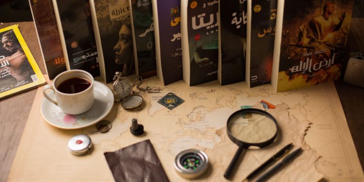 رواية «صفر فاصل خمسة» لأحمد القرملاوي تؤسس لعالم يتداخل فيه الإنساني والاصطناعي